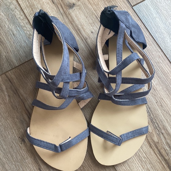 Sandals - Picture 2 of 5